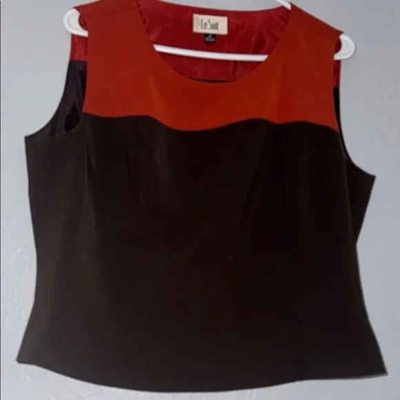 Le Suit Red and Black Crop Boxy Blouse 128 - Picture 3 of 8